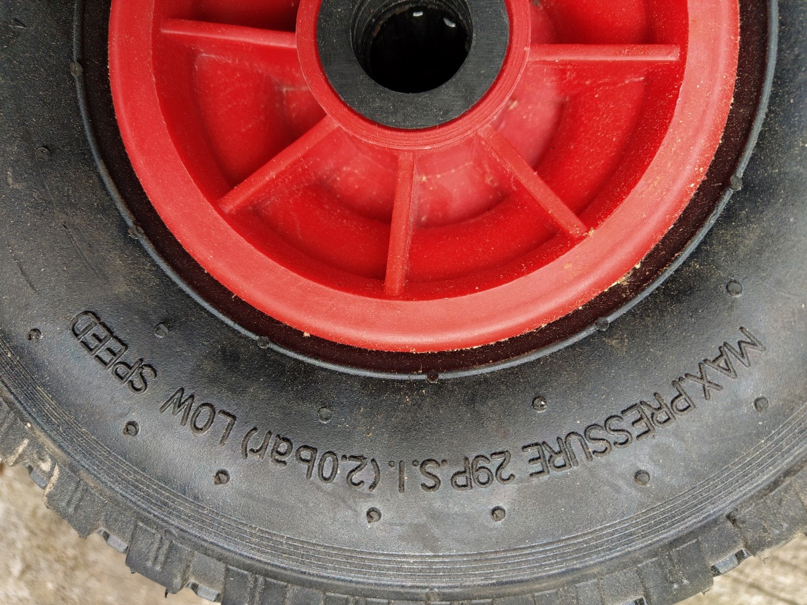 Set van 2 wielen voor steekwagen 3.00-4 (260x85), Ophalen of Verzenden, Gebruikt