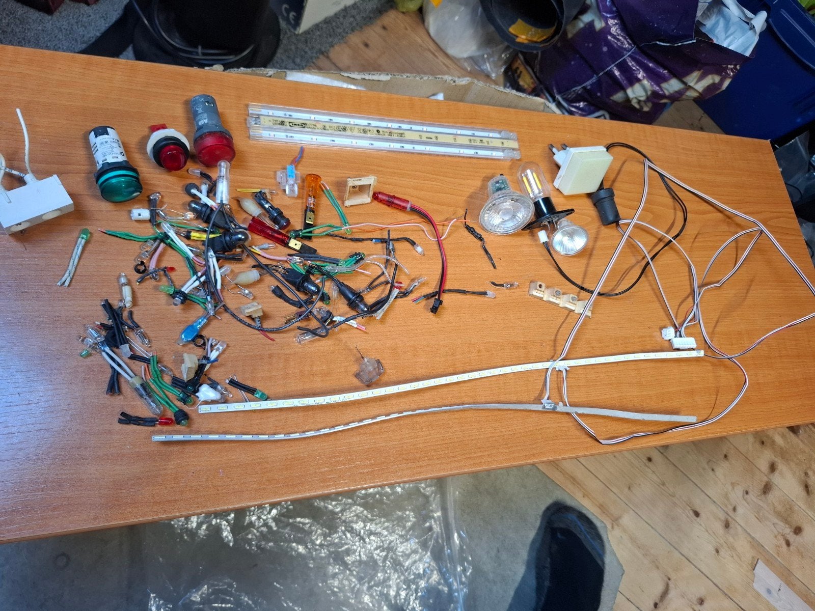 Diverse lampen en onderdelen - IKEA LEDBERG, schakelaars, Met schakelaar, Overige stijlen, Gebruikt, Kunststof
