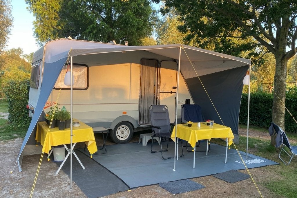 Mooie Retro Caravan Delta 3900 SK, Caravans en Kamperen, Caravans, Standaardzit, Openslaande ramen, Dwarsbed, Particulier