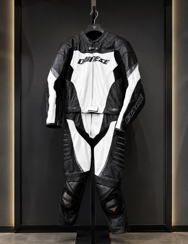 DAINESE leren racepak maat 54 L / XL Wit Premium motorpak, Motoren, Kleding | Motorkleding, Ophalen of Verzenden, Tweedehands