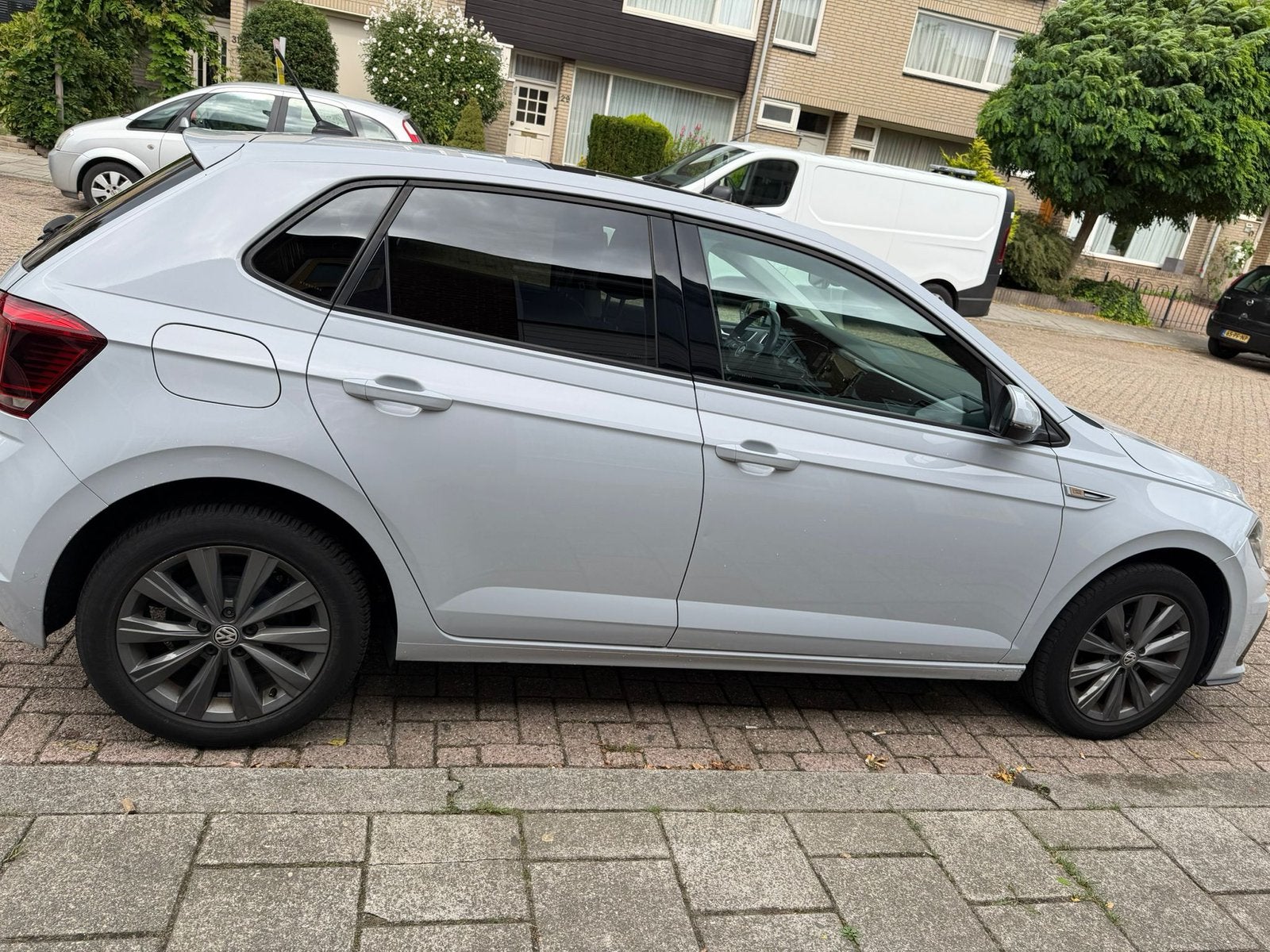 Foto 3 van Volkswagen Polo Business R Highline | Panorama Dak | 2019