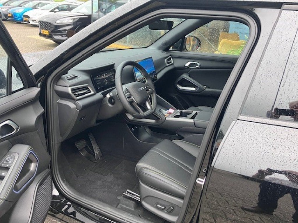 BYD ATTO 2 1.5 DM-i Boost - Panoramadak - leer - 360 camera, Dealer onderhouden, Met garantie (alle), Zwart, Bedrijf