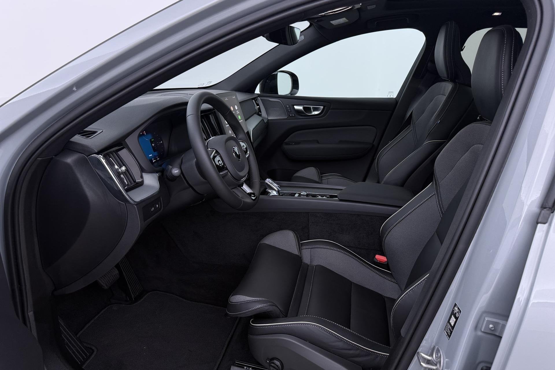Volvo XC60 T6 Plus Black Edition | Harman/Kardon | Panoramad, Automaat, Gebruikt, Euro 6, 4 cilinders
