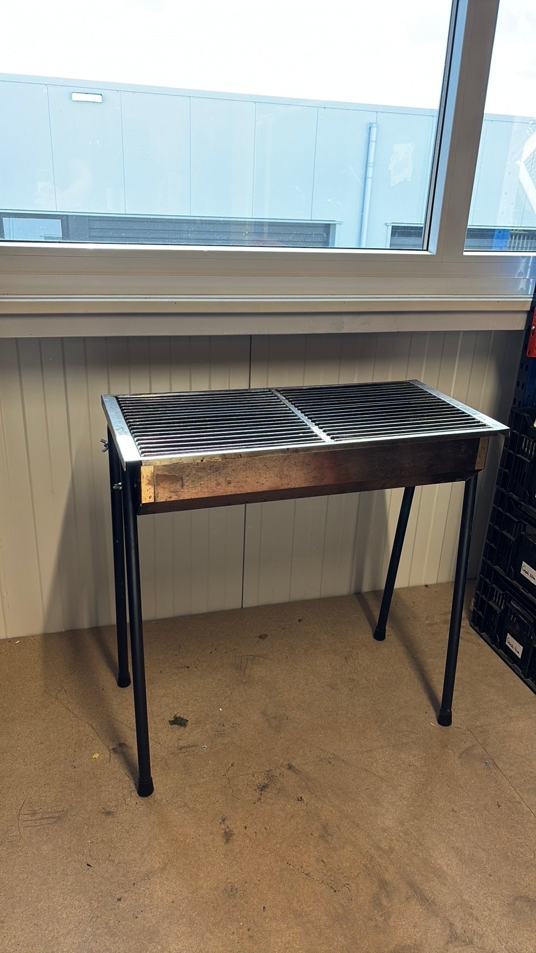 Hendi kleine houtskool BBQ, Ophalen of Verzenden, Gebruikt