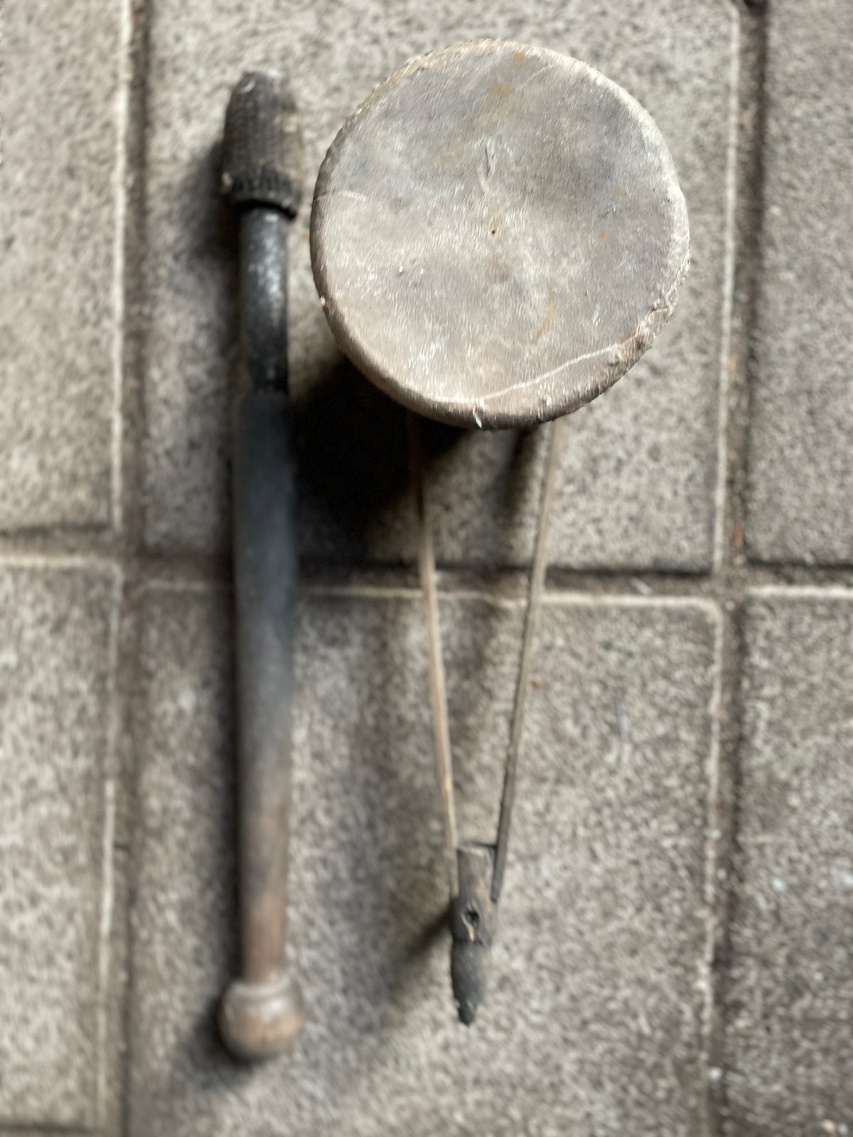 VINTAGE SLAGINSTRUMENT / PAUK, INCLUSIEF SLAGSTOK, Muziek en Instrumenten, Ophalen, Gebruikt