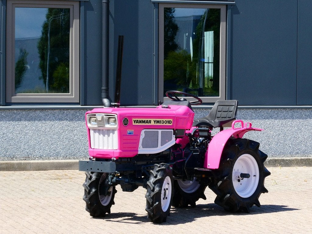 Yanmar YM1301 4wd / 509 Draaiuren / Pink Edition, Overige merken, Gebruikt, De Maalstroom 3
8255 RN  Swifterbant, VM Service