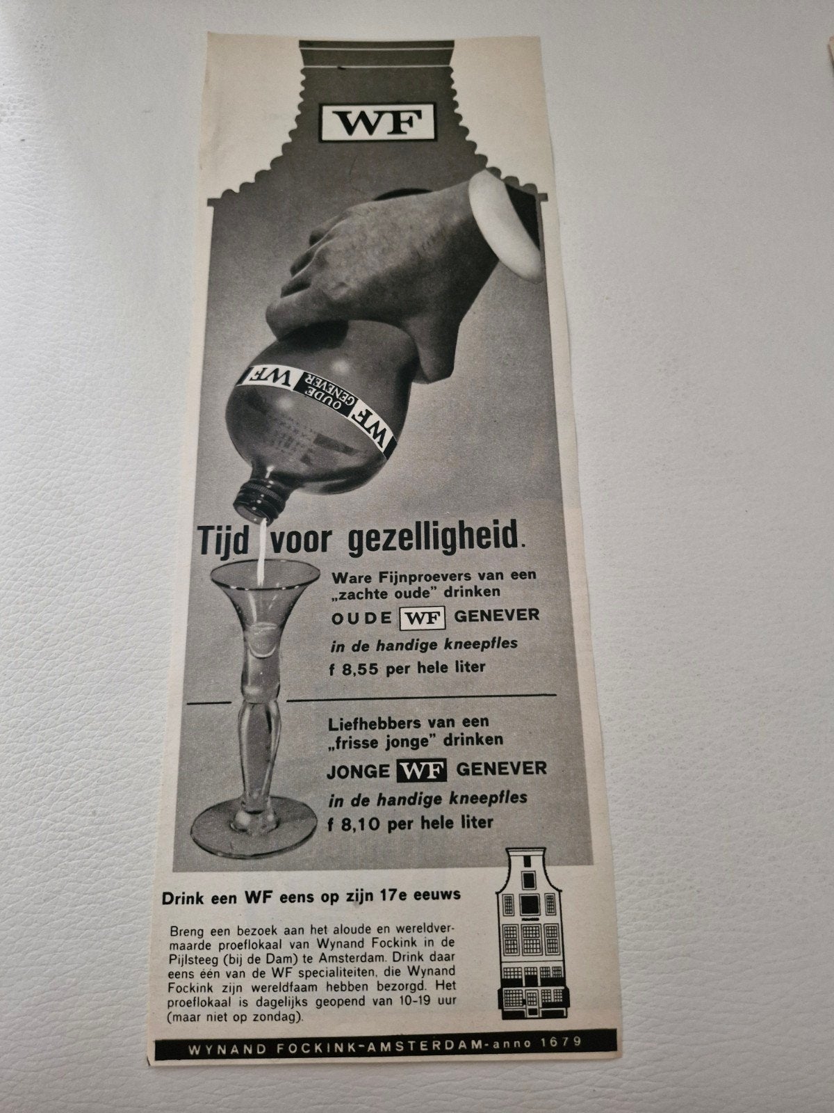 Vintage WF Genever advertentie - Tijd voor gezelligheid, Ophalen of Verzenden, Gebruikt, Reclamebord