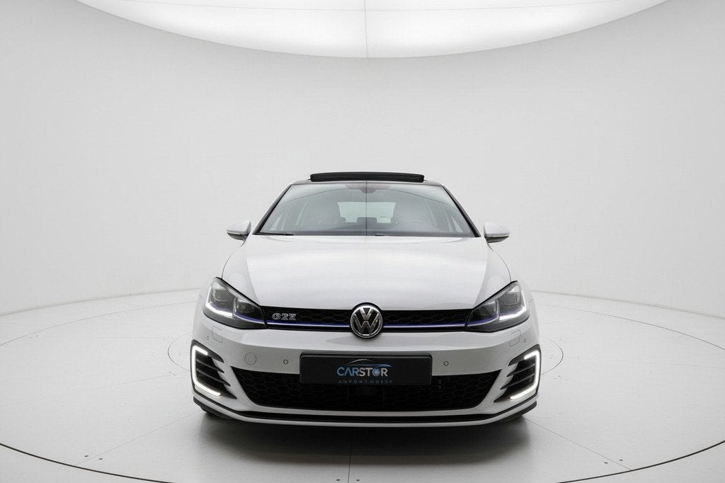 Volkswagen Golf 7.5 1.4 TSI PHEV GTE PANO VIRTUAL CAM ACC, Auto's, 8 kWh, Stof, Gebruikt, 4 cilinders