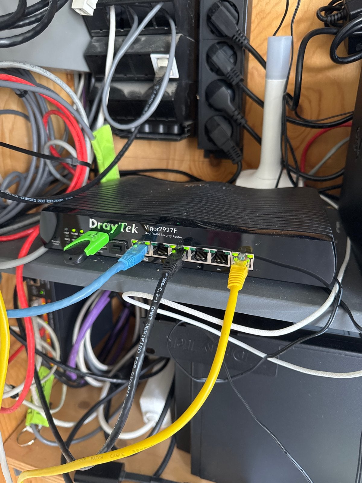 Draytek Vigor 2927F Dual WAN Security Router, Ophalen of Verzenden, Gebruikt, Router