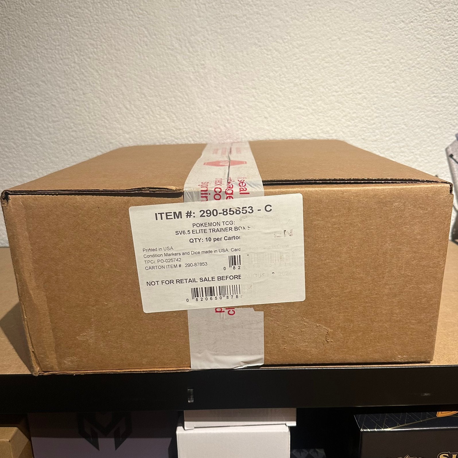Shrouded Fable ETB Case Pokemon, Hobby en Vrije tijd, Ophalen of Verzenden, Nieuw, Overige typen