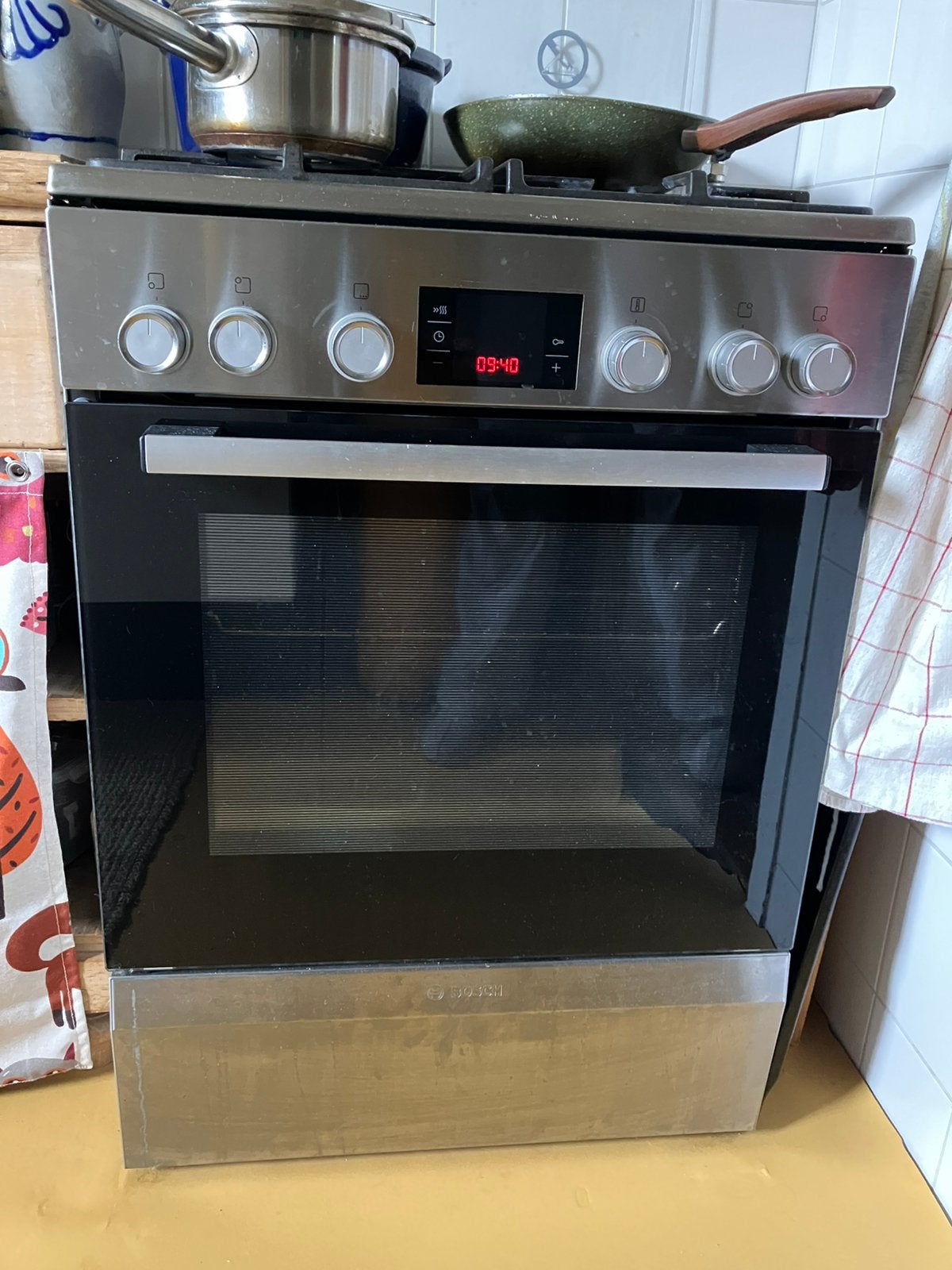 Bosch fornuis met oven rvs, Witgoed en Apparatuur, Ophalen, Gebruikt, 4 kookzones, Gas