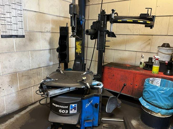 HOFMANN BANDENAPPARAAT DEMONTEERMACHINE, Auto diversen, Autogereedschap, Ophalen