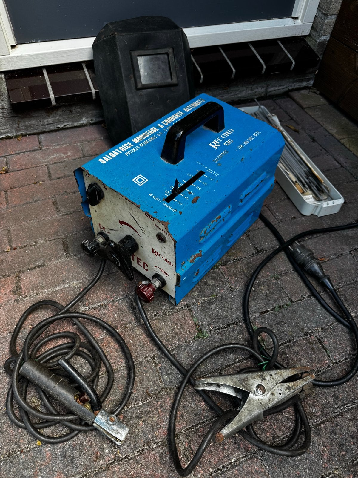 Oud Lasapparaat Record 130 met laskap en lasstaven, Ophalen, Gebruikt, Minder dan 150 ampère, Elektroden