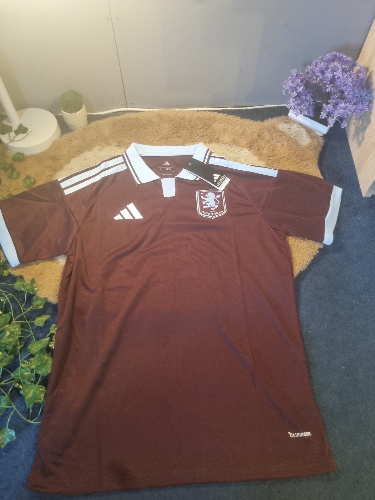 Aston Villa voetbalshirt - Nieuw met kaartjes M en L, Bruin, Maat 48/50 (M), Nieuw, Ophalen of Verzenden