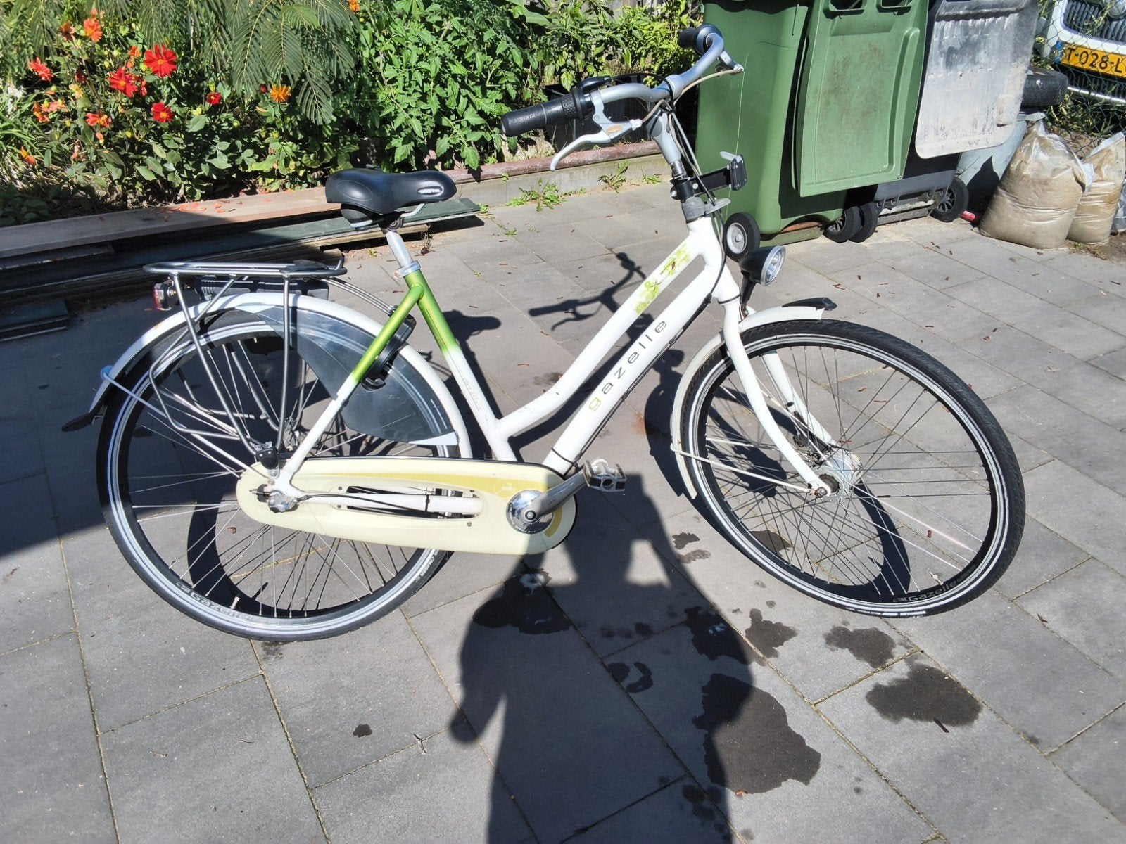 Gazelle Damesfiets - Wit/Groen, in goede staat., Fietsen en Brommers, Ophalen, Gebruikt, Velgrem, Versnellingen