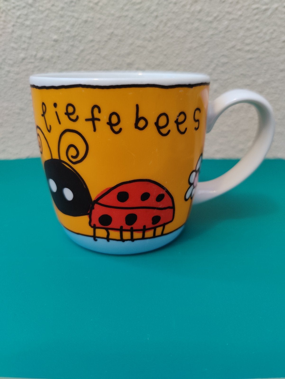 Leuke mok Liefebees van Babette Harms voor Douwe Egberts, Gebruikt, Overige merken, Verzenden, Mok
