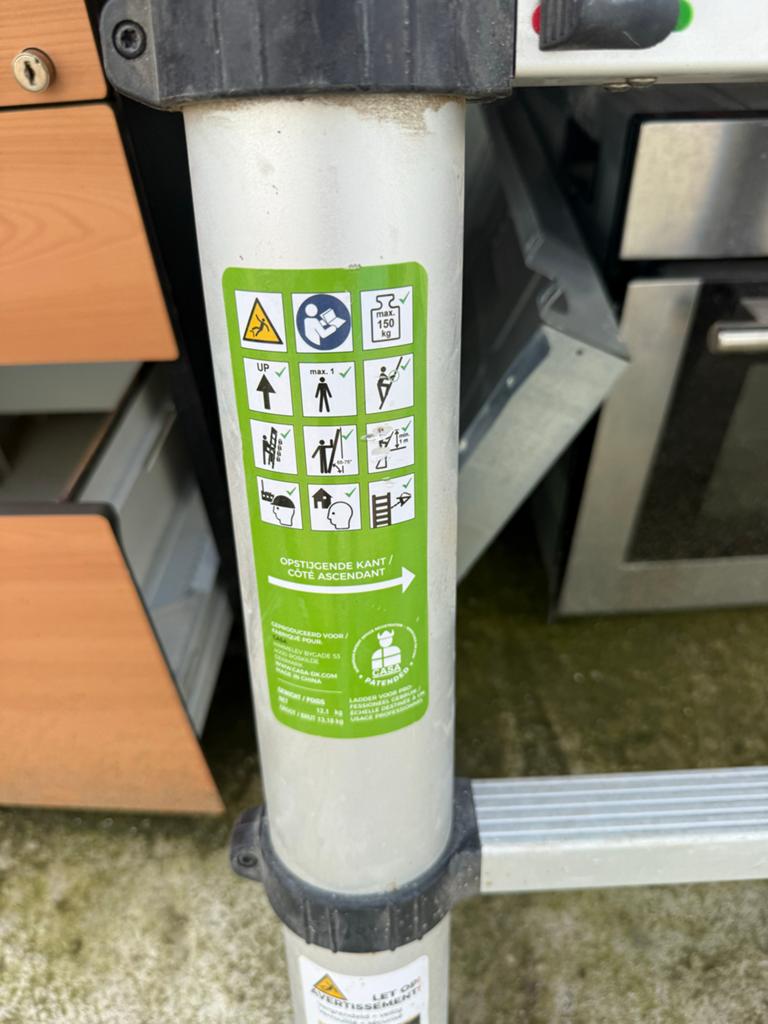 Uitschuifladder - Werkhoogte 5 meter, Doe-het-zelf en Verbouw, Ladders en Trappen, Gebruikt, Ophalen of Verzenden, Ladder, Opvouwbaar of Inschuifbaar