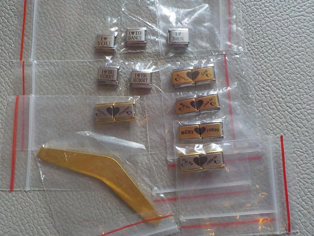 15 Italiaanse Bedels bedelarmband Uberry 9mm - I LOVE, Staal, Nieuw, Ophalen of Verzenden, Met bedels of kralen