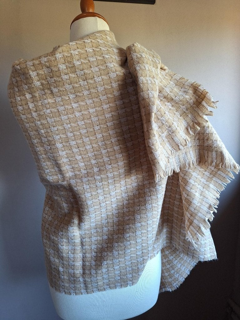 Nieuwe grote zachte omslag sjaal, one size, Kleding | Dames, Ophalen of Verzenden, Nieuw, Maat 46/48 (XL) of groter, Sjaal