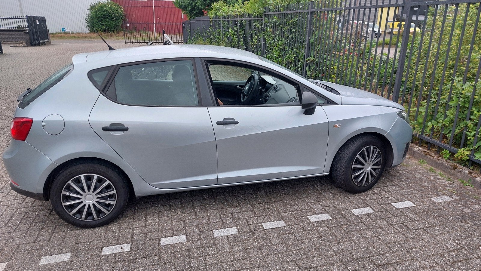 Seat ibiza 2010, Auto's, Voorwielaandrijving, 40 €/maand, 1198 cc, Ibiza