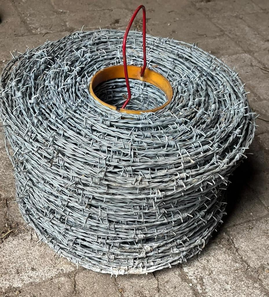 Rol prikkeldraad, Ophalen, Nieuw, 20 meter of meer, Prikkeldraad