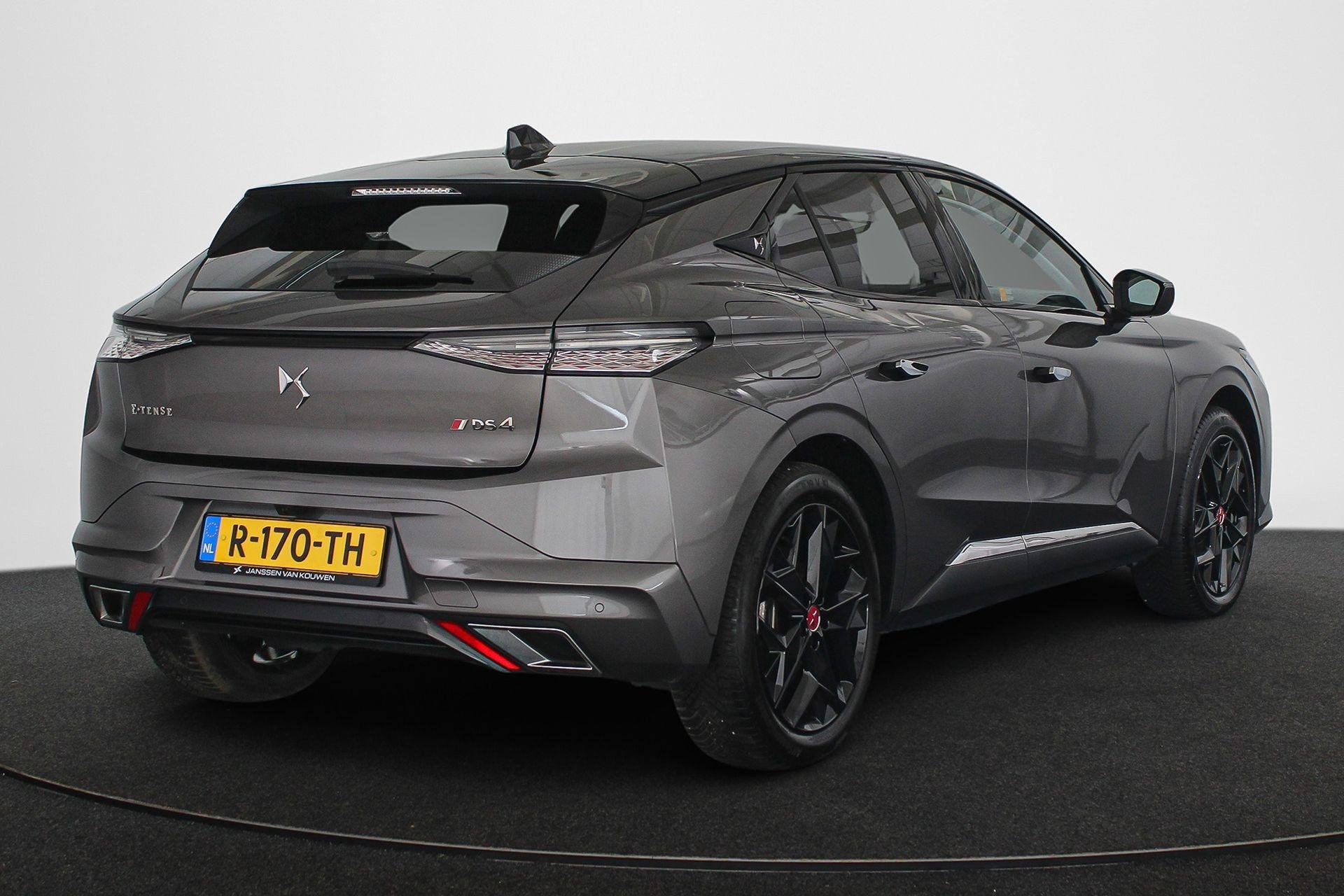 DS 4 E-Tense Performance Line Navigatie Apple CarPlay Getint, Auto's, Gebruikt, 4 cilinders, Hybride Elektrisch/Benzine, DS 4