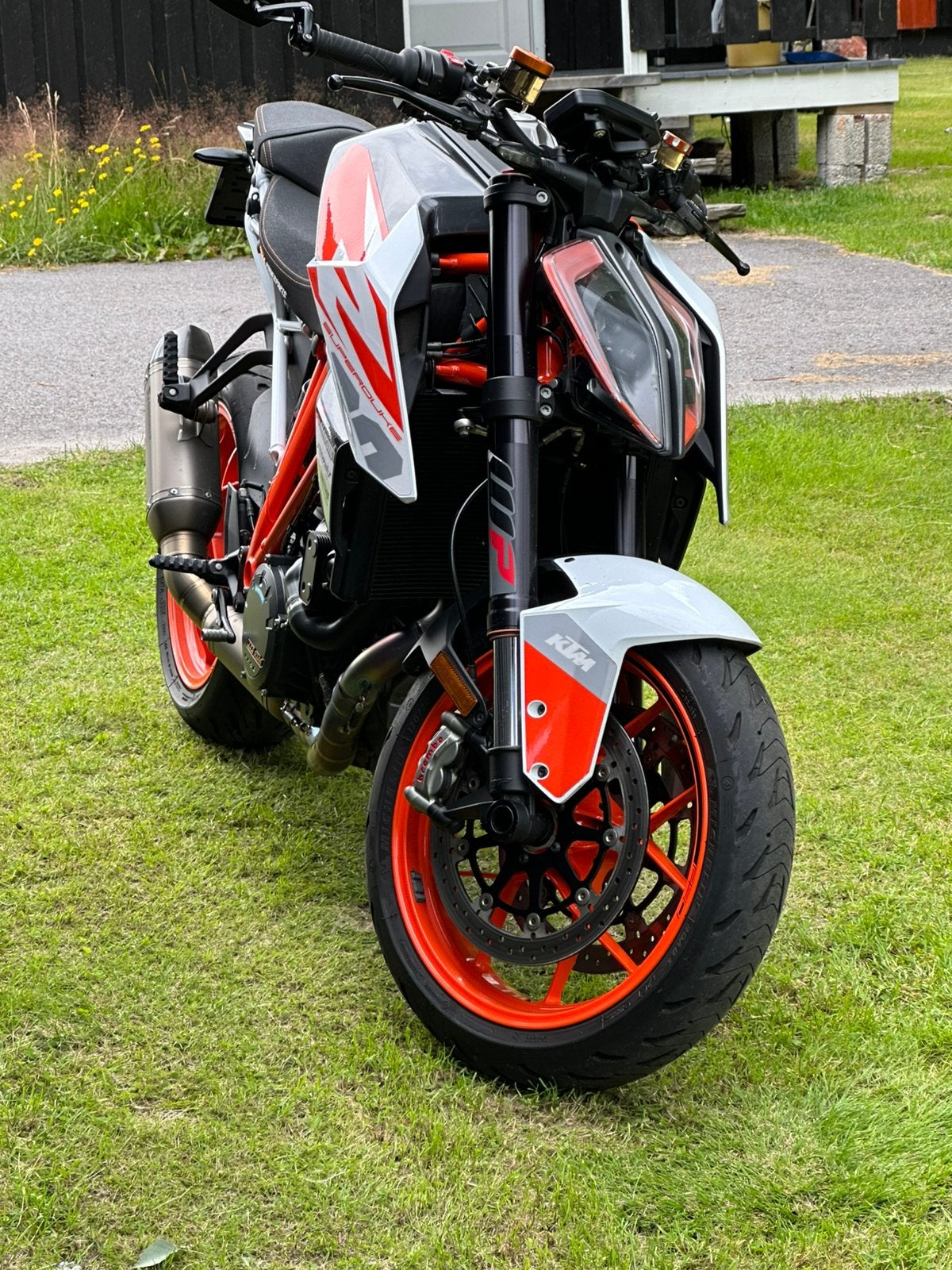 KTM 1290 SUPER DUKE R (2019) | FULL TITANIUM AKRAPOVIČ |, 2 cilinders, Occasion, Traction Control, Motorrijbewijs A