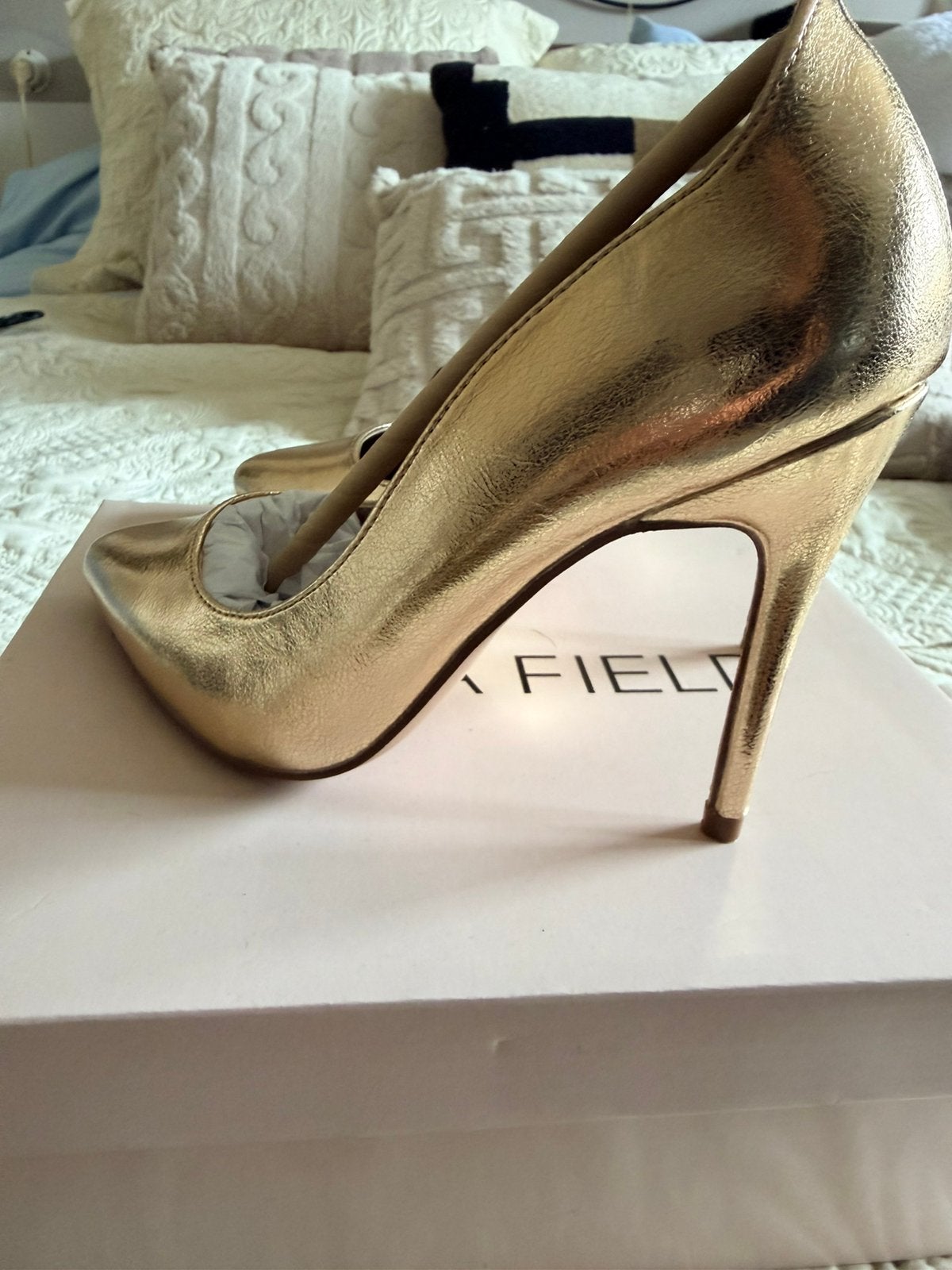 Nieuw in doos gouden pumps, Pumps, Overige kleuren, Verzenden, Nieuw