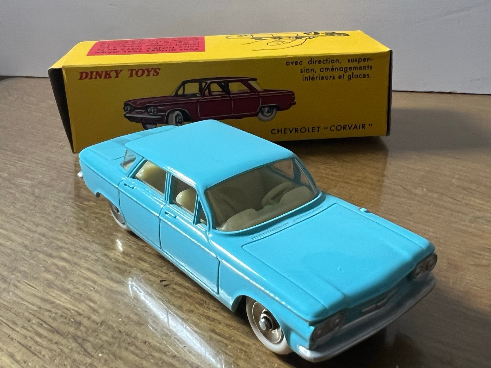 Dinky Toys 552 Chevrolet Corvair - Zo goed als nieuw, Hobby en Vrije tijd, Ophalen of Verzenden, Zo goed als nieuw, Auto, Dinky Toys