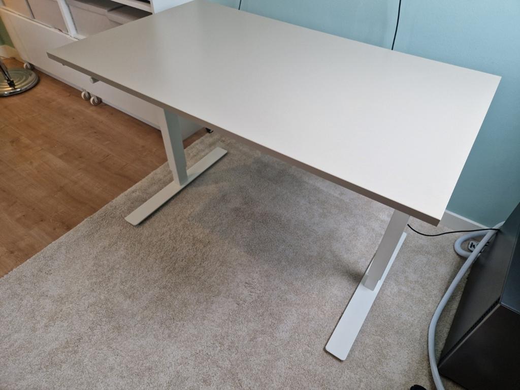 Ikea Trotten Zit-sta Bureau 120x70cm, Huis en Inrichting, Bureaus, Ophalen, Zit-sta bureau, 120 cm, Metaal
