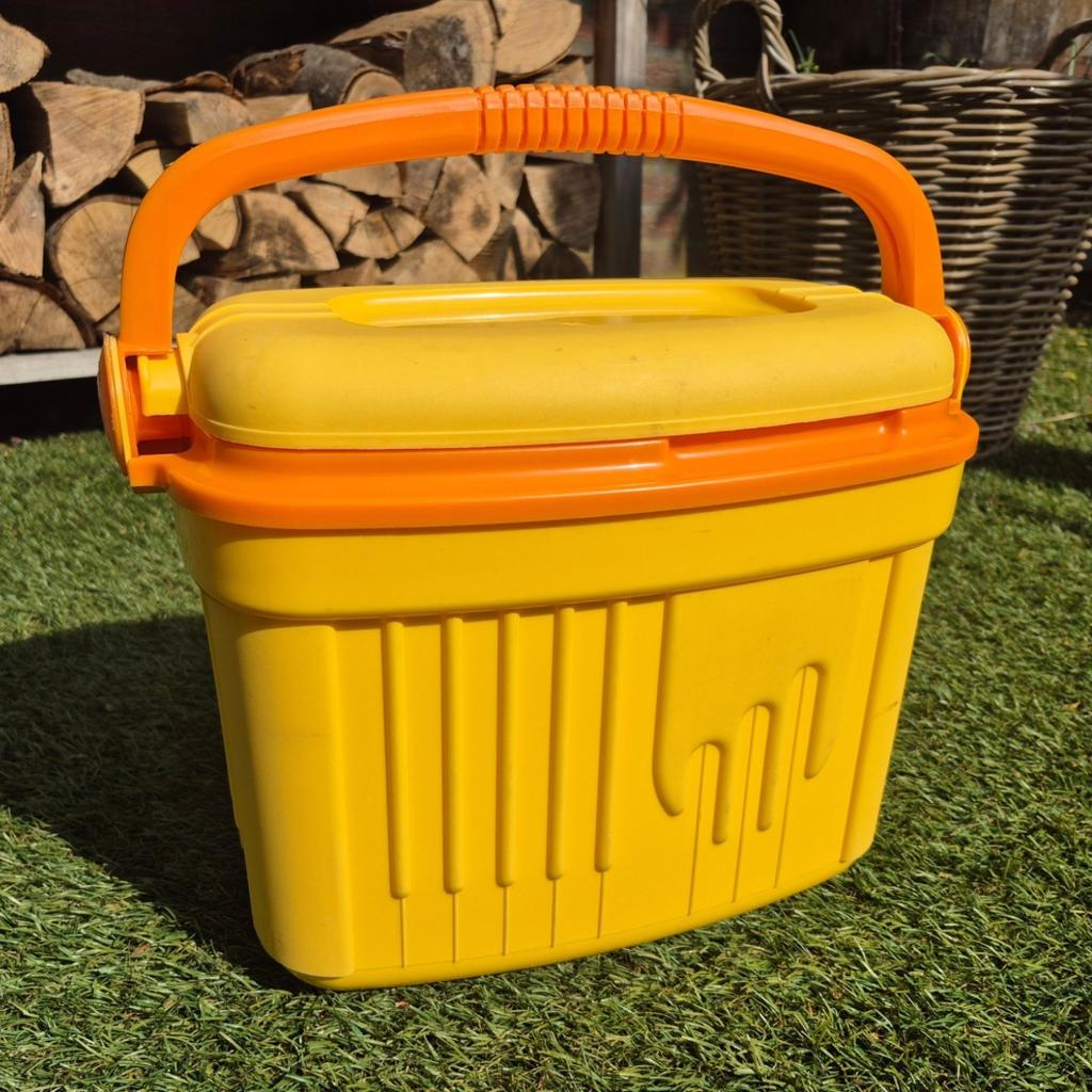 Vintage koelbox, Caravans en Kamperen, Koelboxen, Zo goed als nieuw, Koelbox, Koelelement, Ophalen of Verzenden