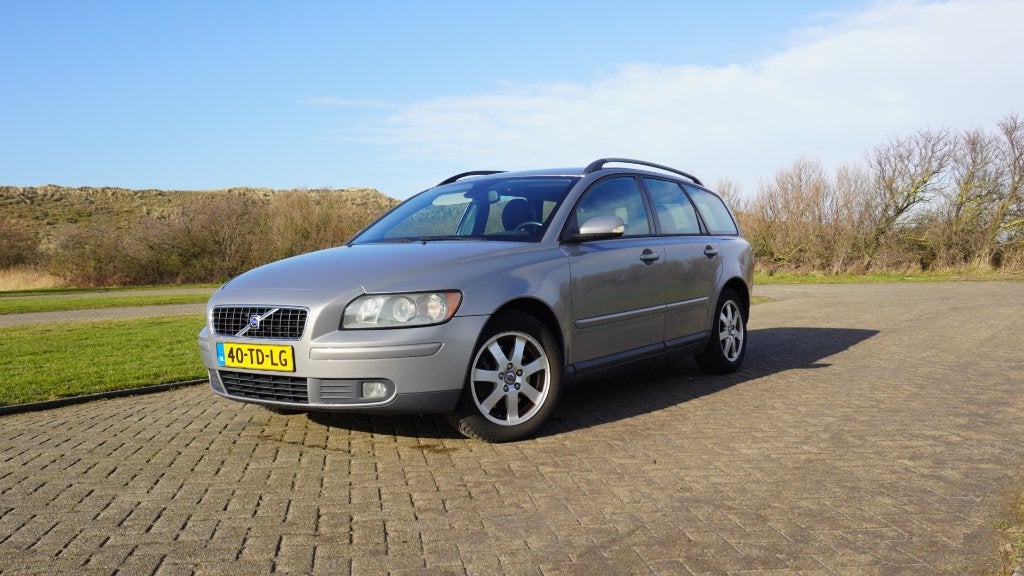 Volvo V50 2.4 140PK 2006 Grijs TREKHAAK, Auto's, Zwart, 700 kg, Leder en Stof, Origineel Nederlands