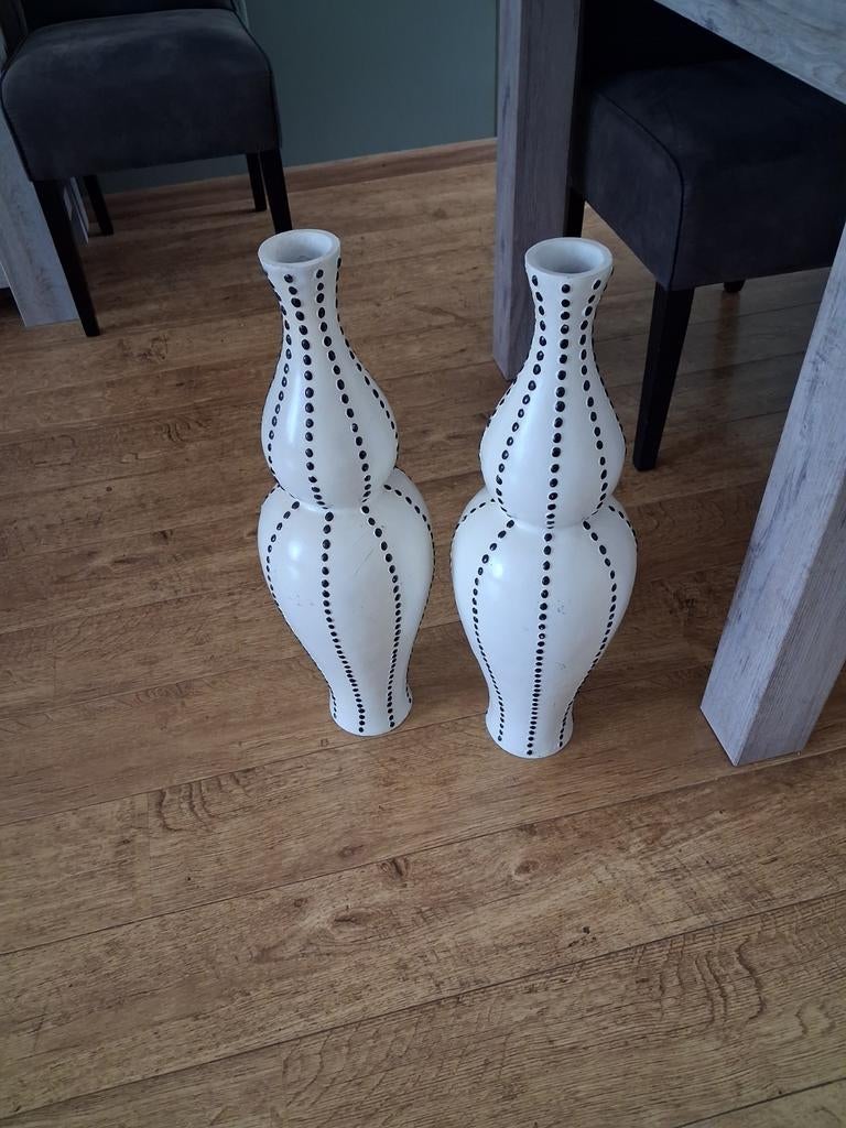 Twee mooie vazen., Ophalen, Steen, Overige kleuren, 50 tot 75 cm
