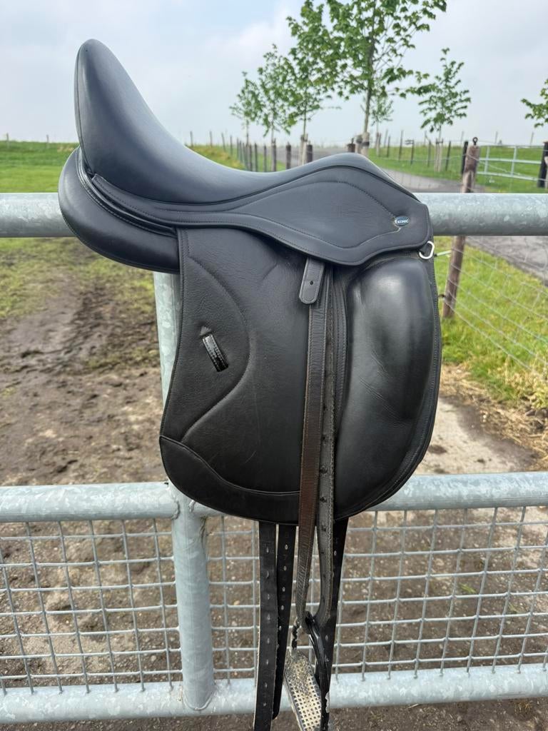 Ikonic Hybrid Light 16.5 inch als nieuw, Dieren en Toebehoren, Ophalen of Verzenden, Zo goed als nieuw, Dressuur