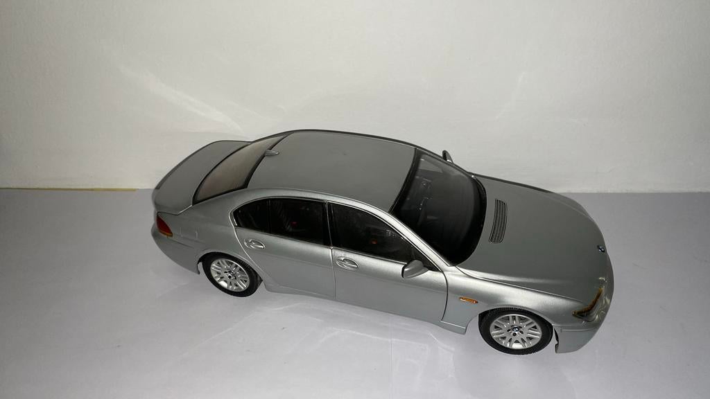 Kyosho BMW 7 ( E65 ) 1:18, Hobby en Vrije tijd, Modelauto's | 1:18, Ophalen of Verzenden, Zo goed als nieuw, Auto, Kyosho