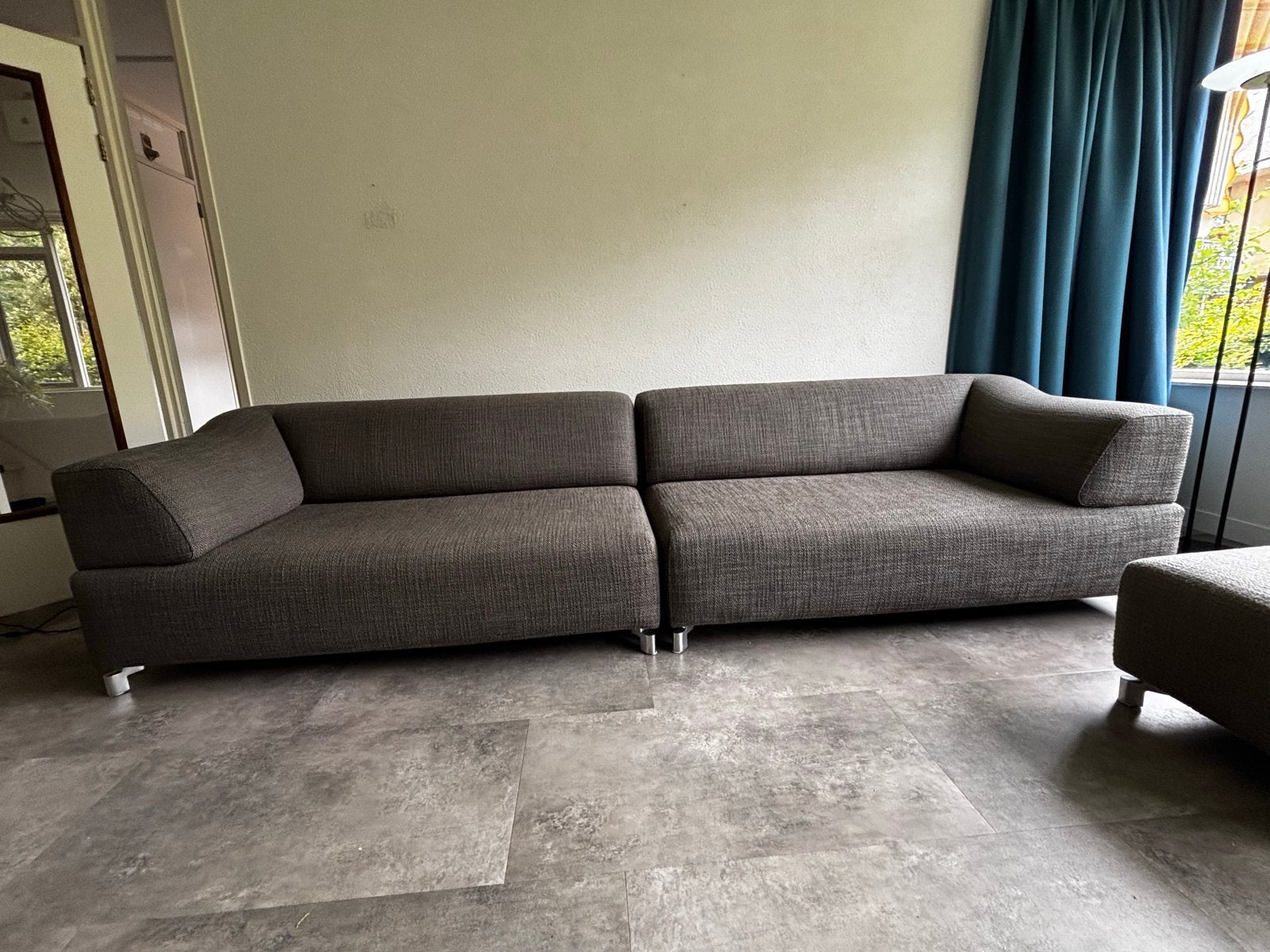 Leolux Faya Lobi 2 x 2 zits (gekoppeld) met Hocker, Huis en Inrichting, Banken | Bankstellen, Ophalen, Gebruikt, Modern, Design, Harvinck, Rolf Benz, leolux
