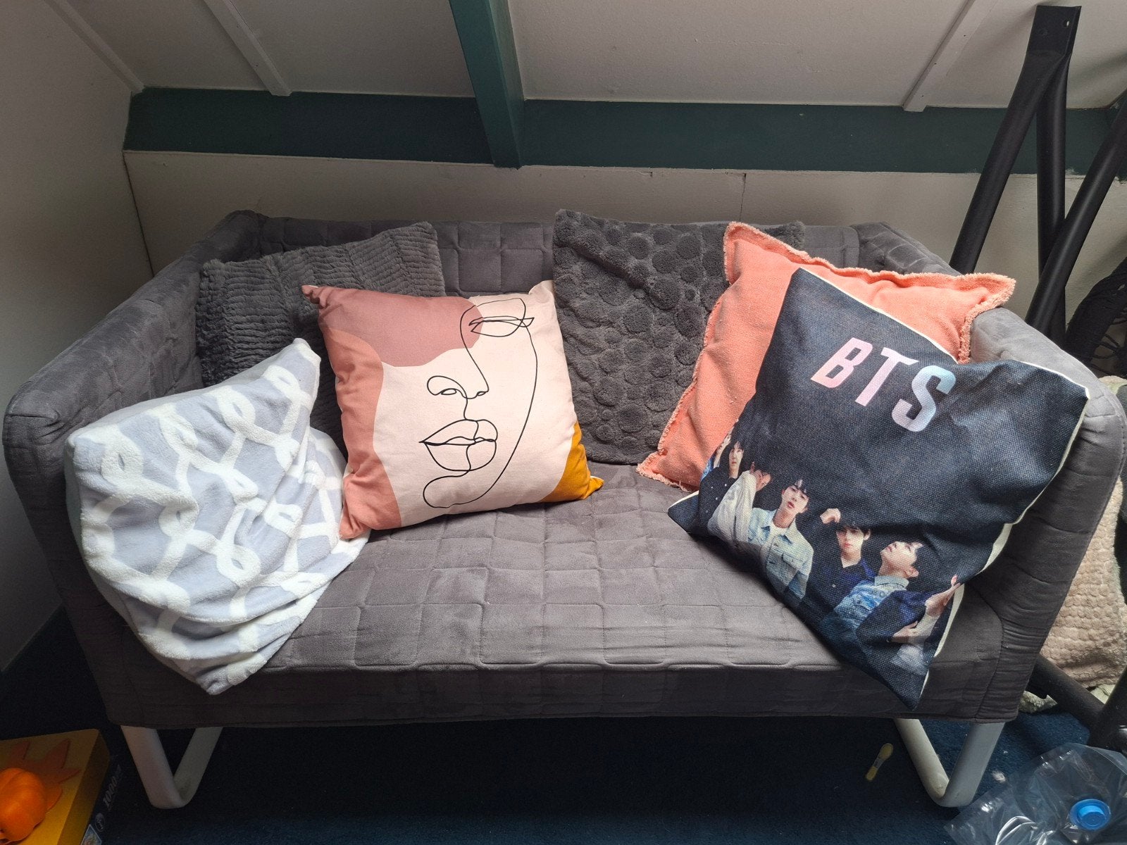Bankje met kussens, Ophalen, Gebruikt, Tweepersoons, 75 tot 100 cm