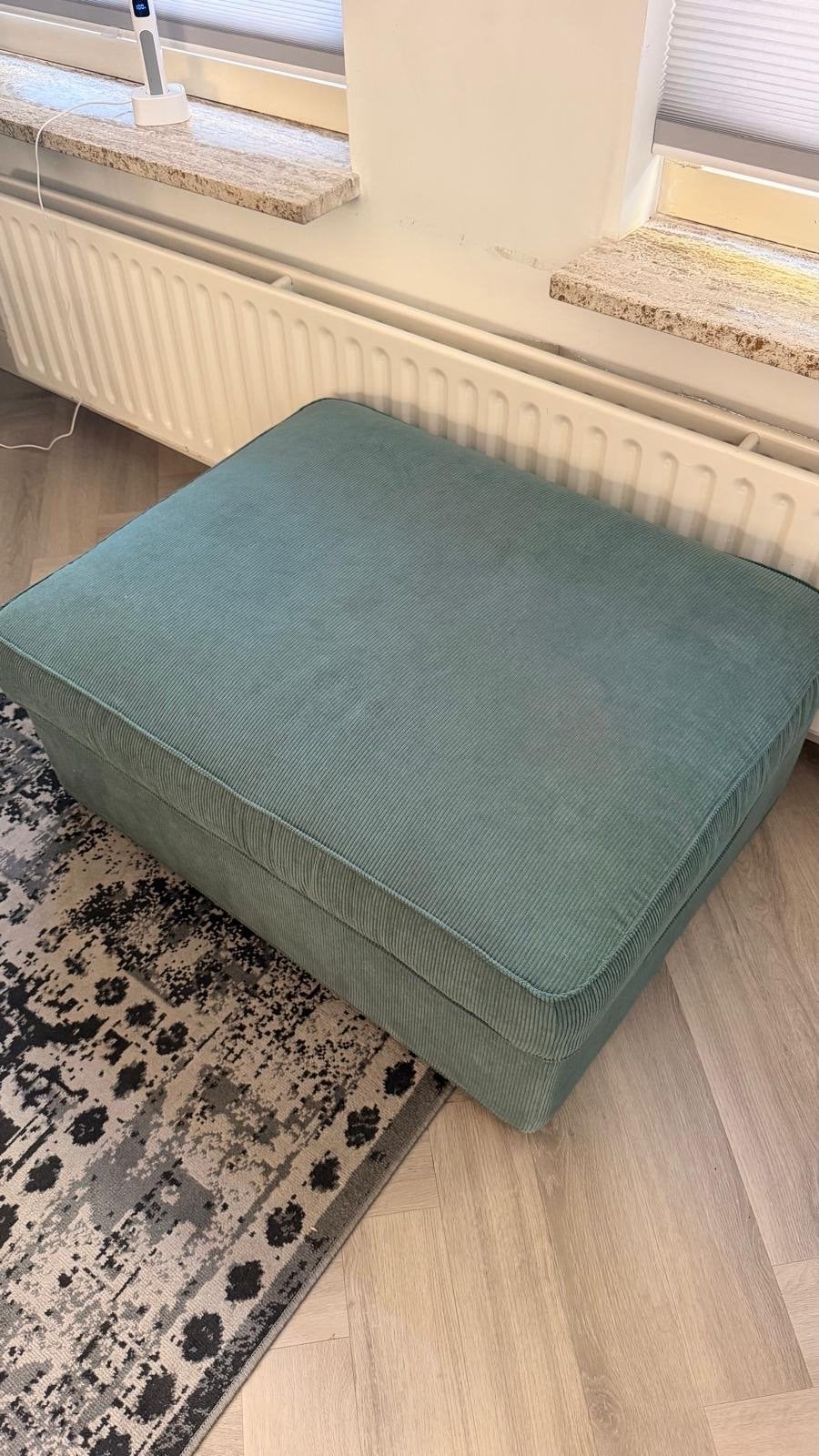 IKEA KIVIK Hocker met opbergruimte - Groen ribstof, Ophalen, Vierkant, Zo goed als nieuw, 75 tot 100 cm