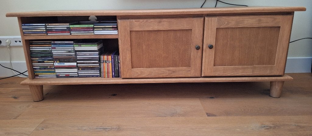 Wandmeubel massief eikenhout door meubelmaker, Ophalen, Eikenhout, Zo goed als nieuw, Minder dan 150 cm