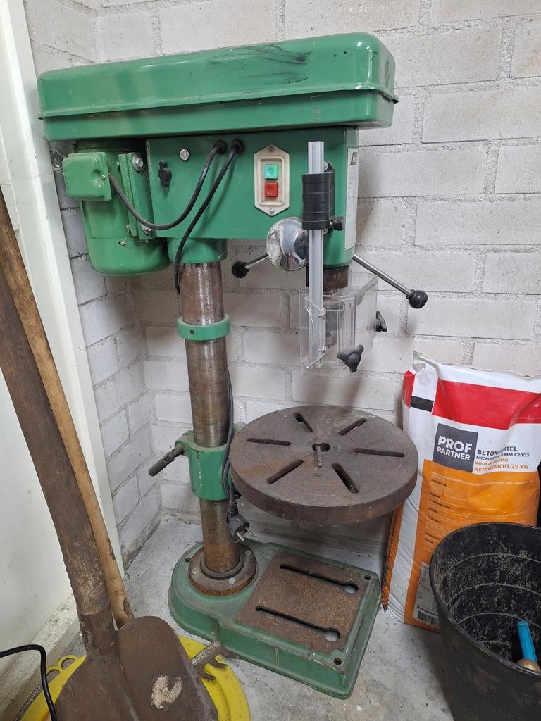 Ferm kolomboormachine FM-1216, Doe-het-zelf en Verbouw, Gereedschap | Boormachines, Ophalen, Gebruikt, 600 watt of meer, Kolomboormachine