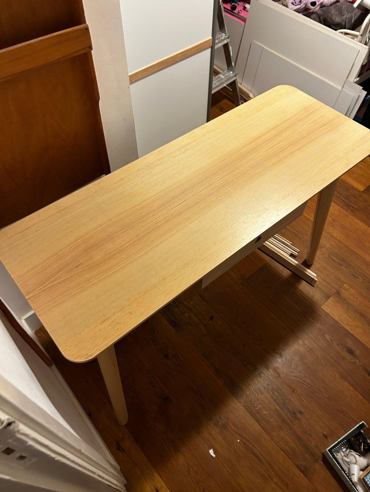 houten bureau met lade - Zo goed als nieuw lisabo ikea, Ophalen, Zo goed als nieuw, Overige merken, Computerbureau