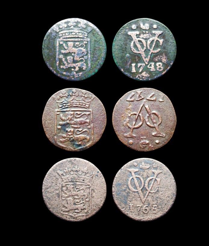 3 stuks VOC Duit Friesland (1747 zeldzaam?) Verder lezen?, Ophalen of Verzenden, Vóór koninkrijk, Overige waardes, Setje