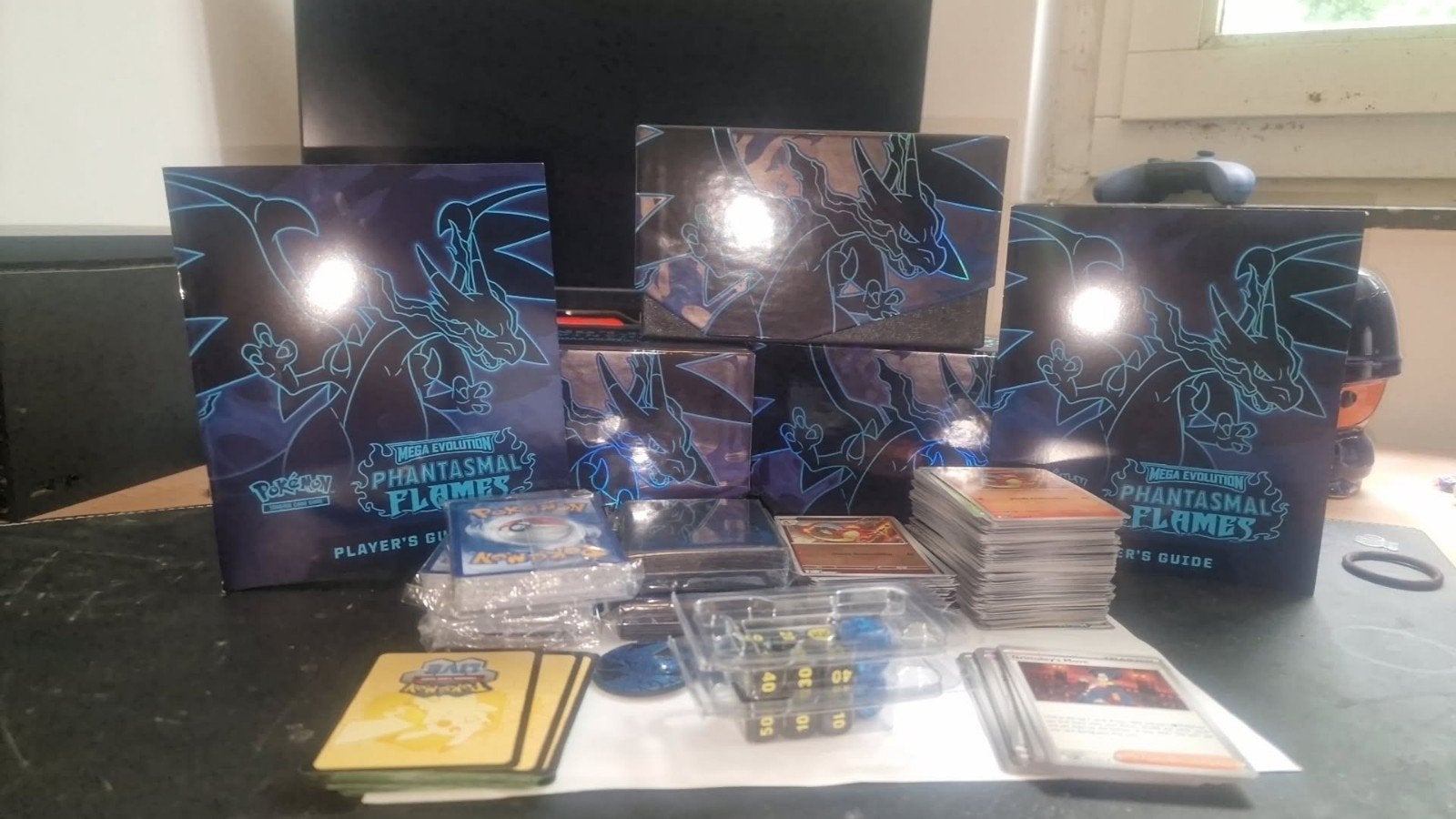 Pokémon Phantasmal Flames Bulk Set met Kaarten en Accessoire, Ophalen of Verzenden, Zo goed als nieuw, Boosterbox