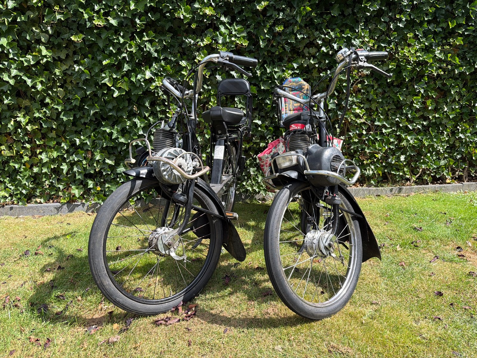 2x Solex met kenteken - Klaar voor de weg!, Fietsen en Brommers, Brommers | Solex, Ophalen, Gebruikt, Maximaal 25 km/u, Overige modellen