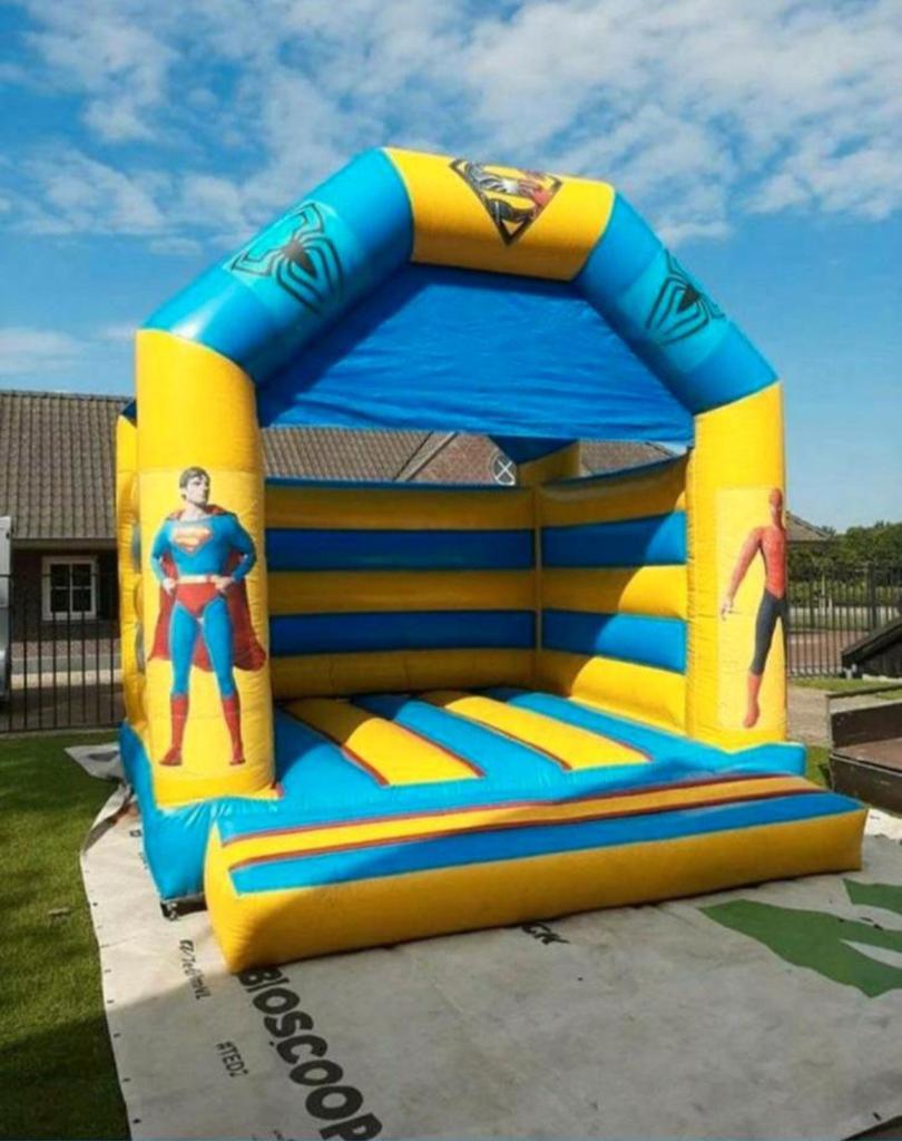 Springkussen te huur voor echte Superhelden, Ophalen, Gebruikt