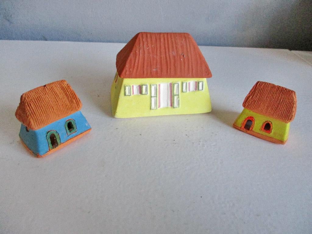 Curaçao gebouw keramiek aardewerk knuku huisje, Ophalen of Verzenden