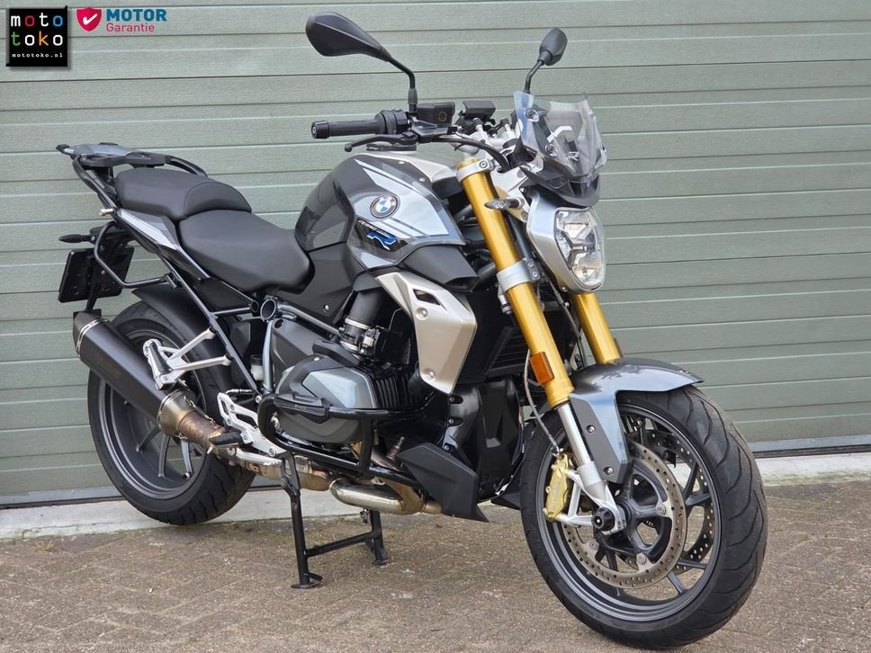 Bomvolle BMW R1250R / R 1250 R EXLUSIVE, Remus , lage km, Motoren, 2 cilinders, 1254 cc, Motorrijbewijs A, Bedrijf