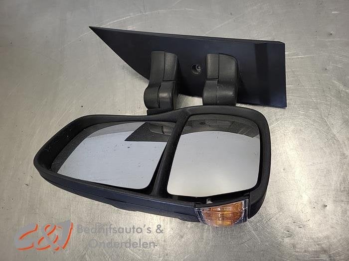 Buitenspiegel links van een Iveco New Daily, Gebruikt, -, Overige automerken, -