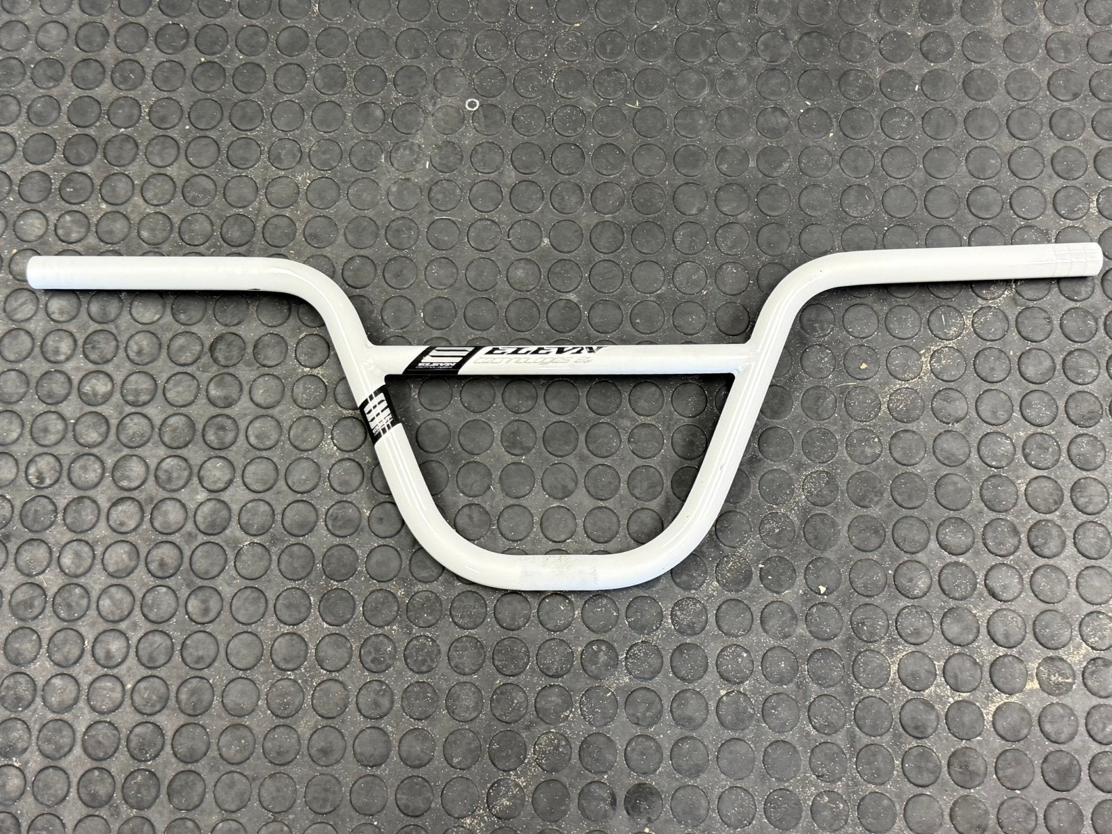 Elevn BMX Stuur 8” - Flat, Fietsen en Brommers, Ophalen of Verzenden, Zo goed als nieuw, Staal