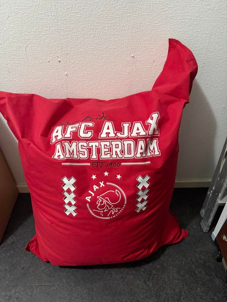 Ajax zitzak, Ophalen, Zo goed als nieuw